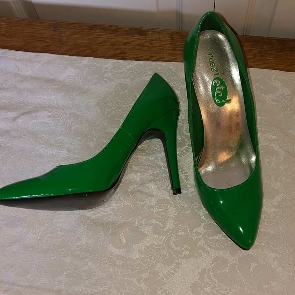 RUE 21 ETC Heels